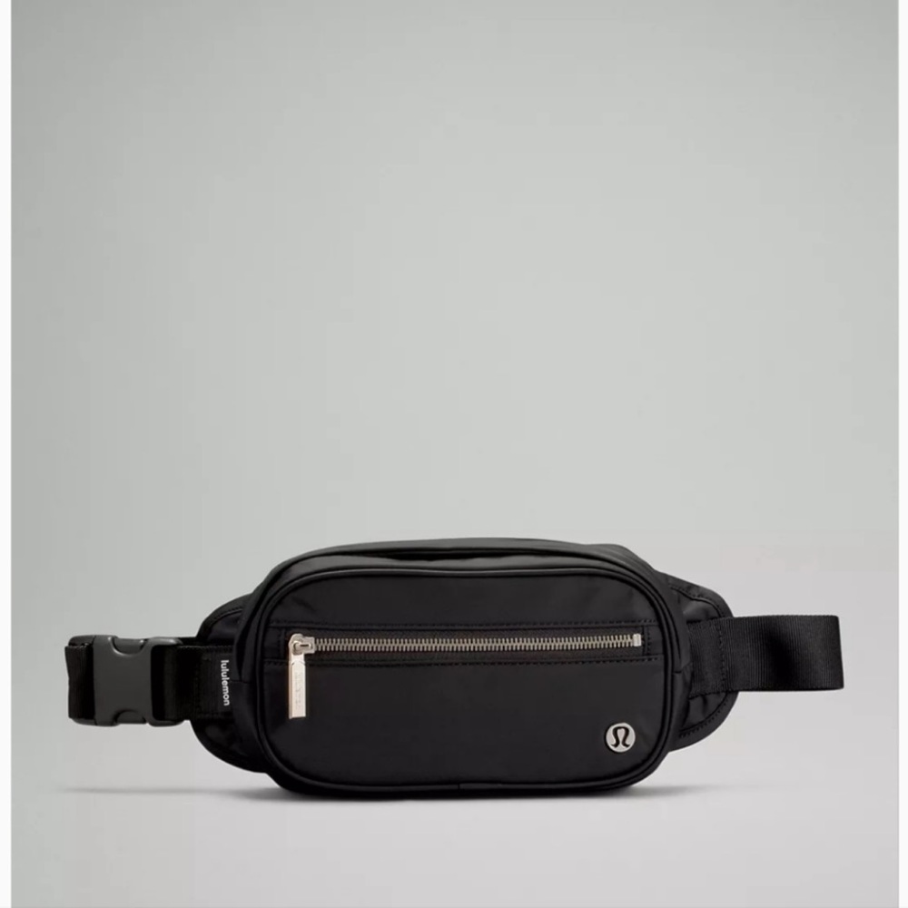 NWT Lululemon Wunderlust Belt Bag